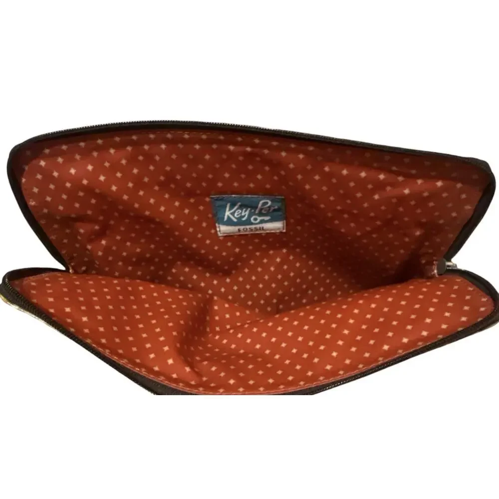 Fossil Key-Per Coated Canvas Zipper Giraffe Print Tablet iPad Case